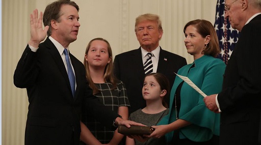 Trump apologises to Kavanaugh during swearing-in ceremony