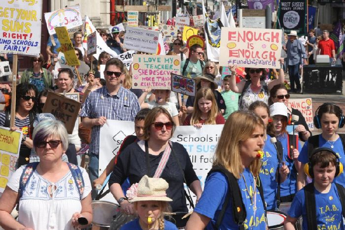 School to close early to save funds